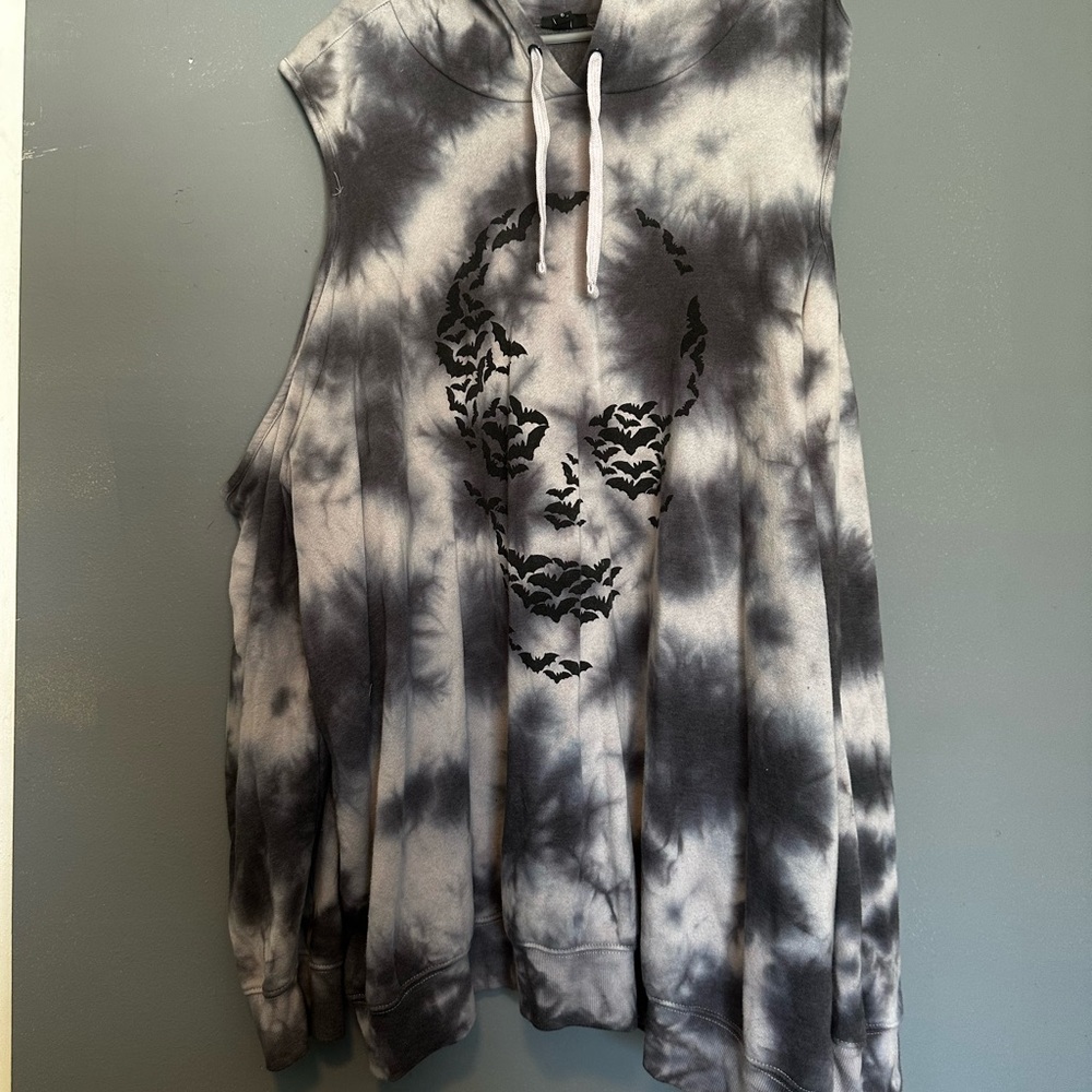 torrid Black and White Tie-Dye Sleeveless Hoodie with Bat Skull Graphic